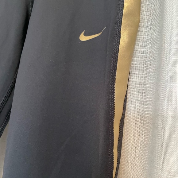 NWOT Nike Dry Fit Gold and Black Running Leggings size M - Picture 4 of 11